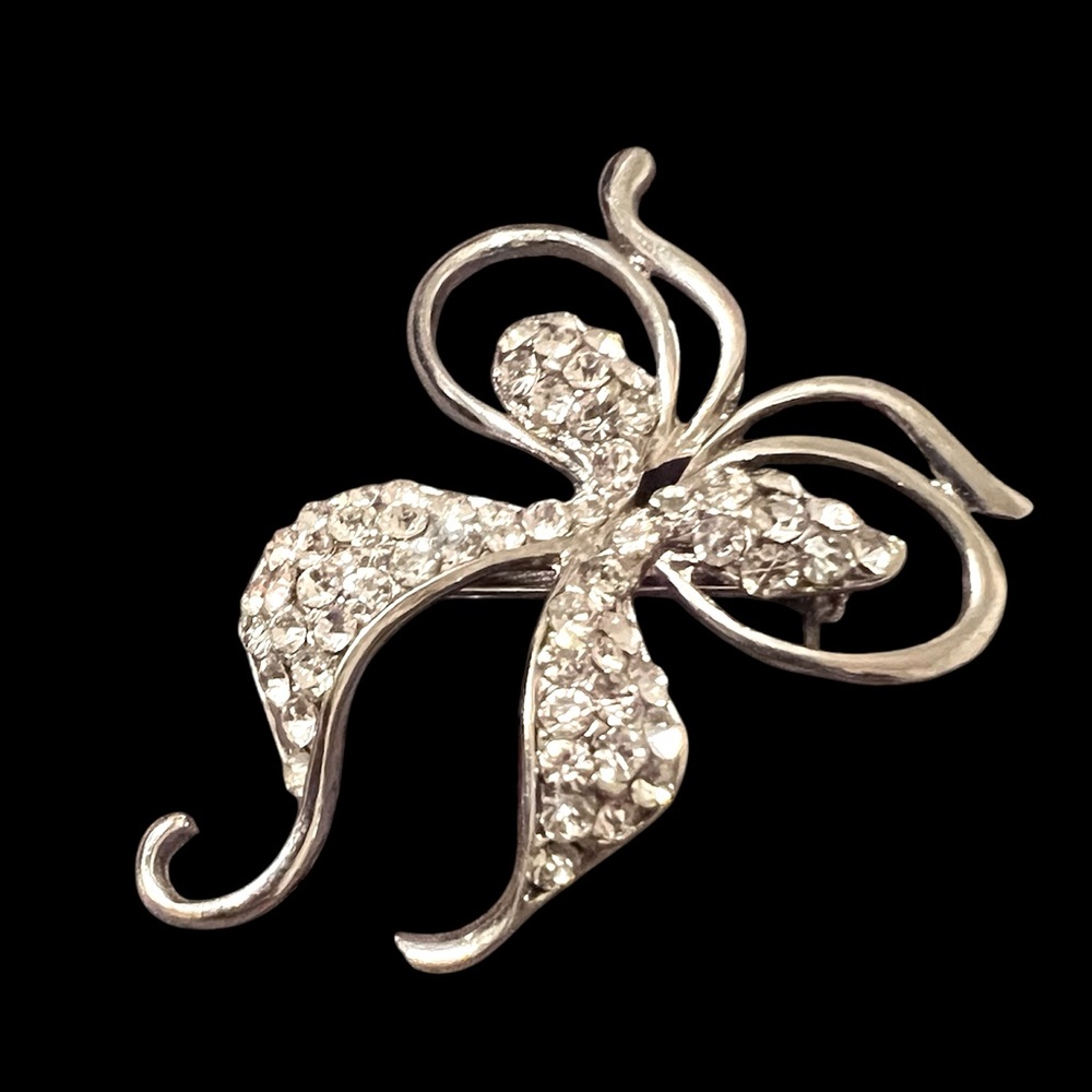 Vintage Rhinestone brooch Excellent condition